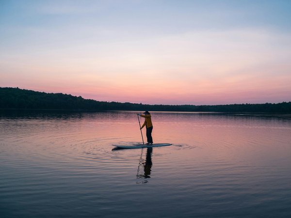 Choisir le bon stand-up paddle : guide des options disponibles